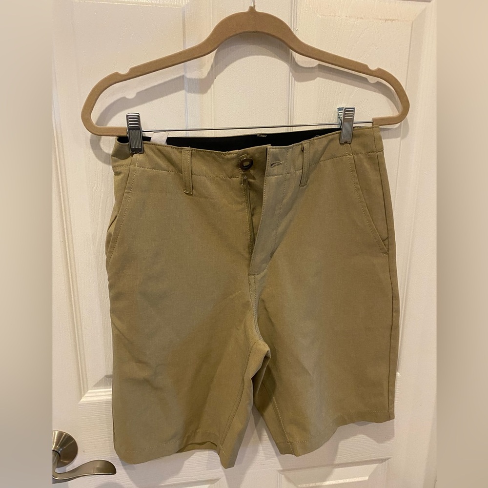 VOLCOM Men’s 28 Waist Tan Dress Shorts